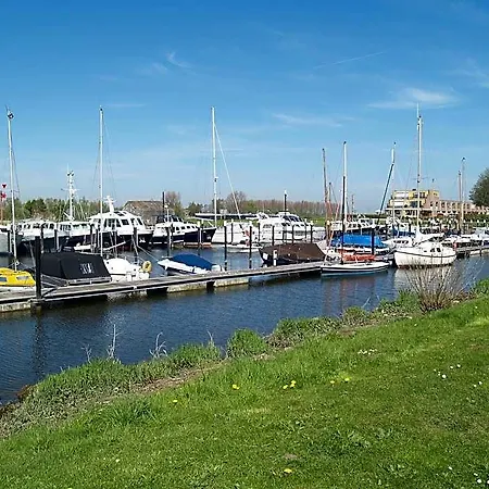 Hotel Peaceful By De Biesbosch